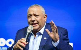 גדי איזנקוט (צילום: אבשלום ששוני)