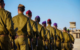 קורס הקצינים הקרביים במילואים ביבשה הגיע אתמול לסיומו (צילום: דובר צה"ל)