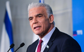 יאיר לפיד (צילום: אבשלום ששוני)