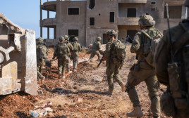 חיילי צה"ל בפעילות במרחב הביטחוני (צילום: דובר צה"ל)