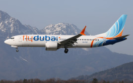 מטוס FlyDubai ברישום A6-FKF (צילום: Karl Dittlbacher)