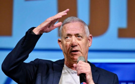 בני גנץ (צילום: אבשלום ששוני)