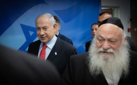 בנימין נתניהו ויצחק גולדקנוף (צילום: חיים גולדברג/פלאש 90)
