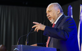 אביגדור ליברמן במטה מפלגת "ישראל ביתנו" (צילום: טל גל, פלאש 90)