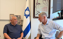 גדי איזנקוט ויאיר גולן (צילום: דוברות)