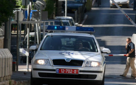 ניידת משטרה (צילום: פלאש 90)