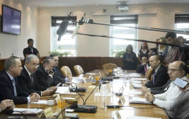 ישיבת קבינט (צילום: מרק ישראל סלם,פלאש 90)