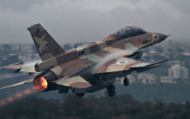 מטוס חיל האוויר (צילום: עופר זידון, פלאש 90)