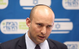 נפתלי בנט בישיבת סיעת הבית היהודי (צילום: מרק ישראל סלם)