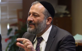 אריה דרעי (צילום: מרק ישראל סלם)