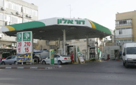 תחנת דלק דור אלון  (צילום: רענן כהן)