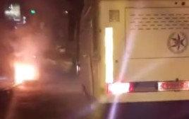 הפרות סדר וזריקת בקבוקי תבערה בעיסאוויה (צילום: חטיבת דובר המשטרה)