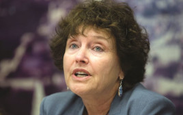 קרנית פלוג (צילום: יונתן זינדל, פלאש 90)