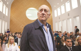 אהוד אולמרט (צילום: אלכס קולומויסקי, פלאש 90)