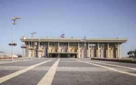 רחבת הכנסת (צילום: גארט מיל, פלאש 90)