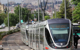 הרכבת הקלה בירושלים (צילום: אריאל בשור)