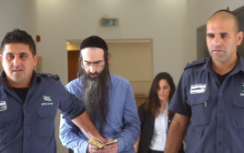 ישי שליסל מובא להקראת הכרעת הדין (צילום: מרק ישראל סלם)