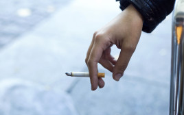 סיגריה, עישון, אילוסטרציה (צילום: istockphoto)