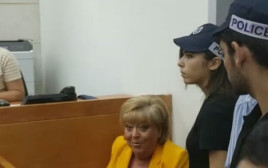 מריים פירברג בהארכת מעצרה (צילום: פוסטה)