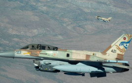 F-16 סופה (צילום: ויקיפדיה)