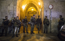שוטרי מג"ב בירושלים (צילום: פלאש 90)