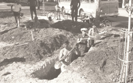 חפירת שוחות בתל אביב (צילום: Getty images)