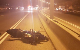 תאונת אופנוע סמוך לאריאל (צילום: מד"א)