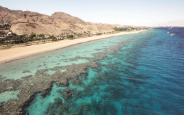 מפרץ אילת (צילום: יואב לינדמן, המכון הבינאוניברסיטאי למדעי הים באילת)