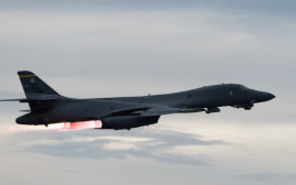 מטוס אמריקאי B-1B (צילום: רויטרס)