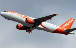 מטוס EASY JET (צילום: רויטרס)