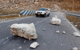 נזקים לאחר רעידת האדמה בגבול איראן-עיראק (צילום: רויטרס)