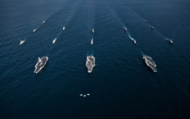 נושאות המטוסים האמריקאיות בתרגיל בחצי האי הקוריאני (צילום: רויטרס)