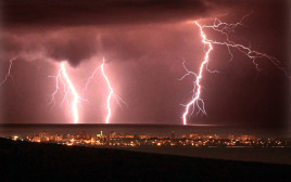 סופת ברקים (צילום: יוסי זמיר, פלאש 90)