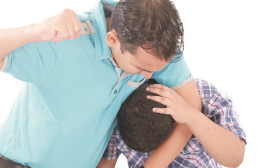 אלימות, אילוסטרציה (צילום: אינג אימג')