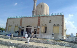 המסגד בא-רודה שנפגע בפיגוע בכפר (צילום: רשתות ערביות)