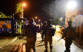 מעצר החשודים בתקיפת המטיילים בטיול בר המצווה בשומרון (צילום: דובר צה"ל)