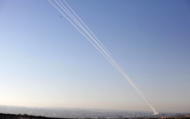 ירי רקטות מרצועת עזה (צילום: אדי ישראל, פלאש 90)