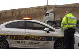 ניידת של משטרת התנועה  (צילום: דוברות המשטרה)