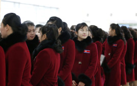 נבחרת המעודדות של קוריאה הצפונית (צילום: רויטרס)