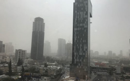 אובך שרבי בתל אביב (צילום: אבשלום ששוני)