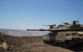 טנק של צה"ל בגבול רמת הגולן (צילום: דובר צה"ל)