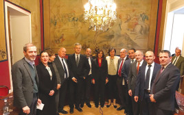 אגודת הידידות בפרלמנט הספרדי עם הח"כים חסון, מרגי, אללוף וסוויד (צילום: Senado de España)