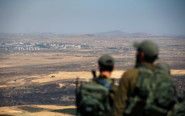 חיילי צה"ל בגבול סוריה (צילום: רויטרס)
