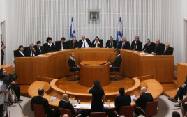 שופטי בית המשפט העליון (צילום: מרק ישראל סלם)