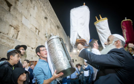 שמחת תורה  (צילום: יונתן זינדל, פלאש 90)