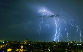 סופת ברקים (צילום: סיני דודפור)