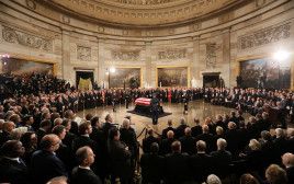 הלווייתו של ג'ורג' בוש האב בוושינגטון  (צילום: רויטרס)