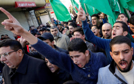 הפגנה של חמאס בשכם (צילום: רויטרס)