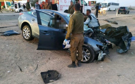 זירת התאונה בכביש הערבה (צילום: תיעוד מבצעי מד"א)