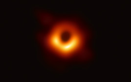 תמונה ראשונה של חור שחור (צילום: AFP)